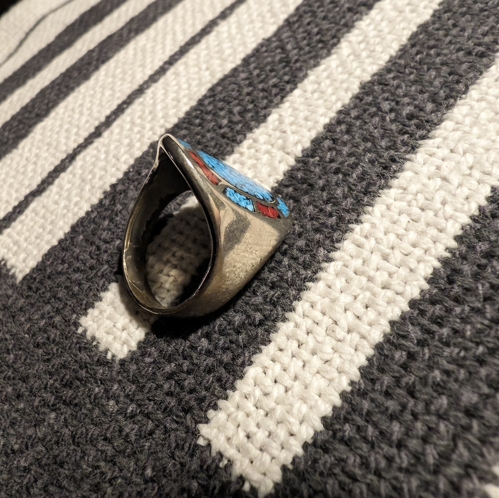 Large Turquoise Chip Navajo Ring - image 2